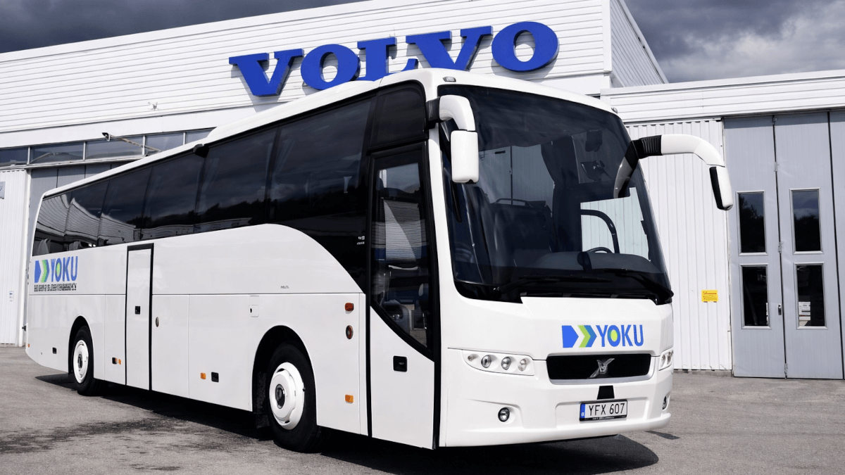 hyra-buss-i-stockholm